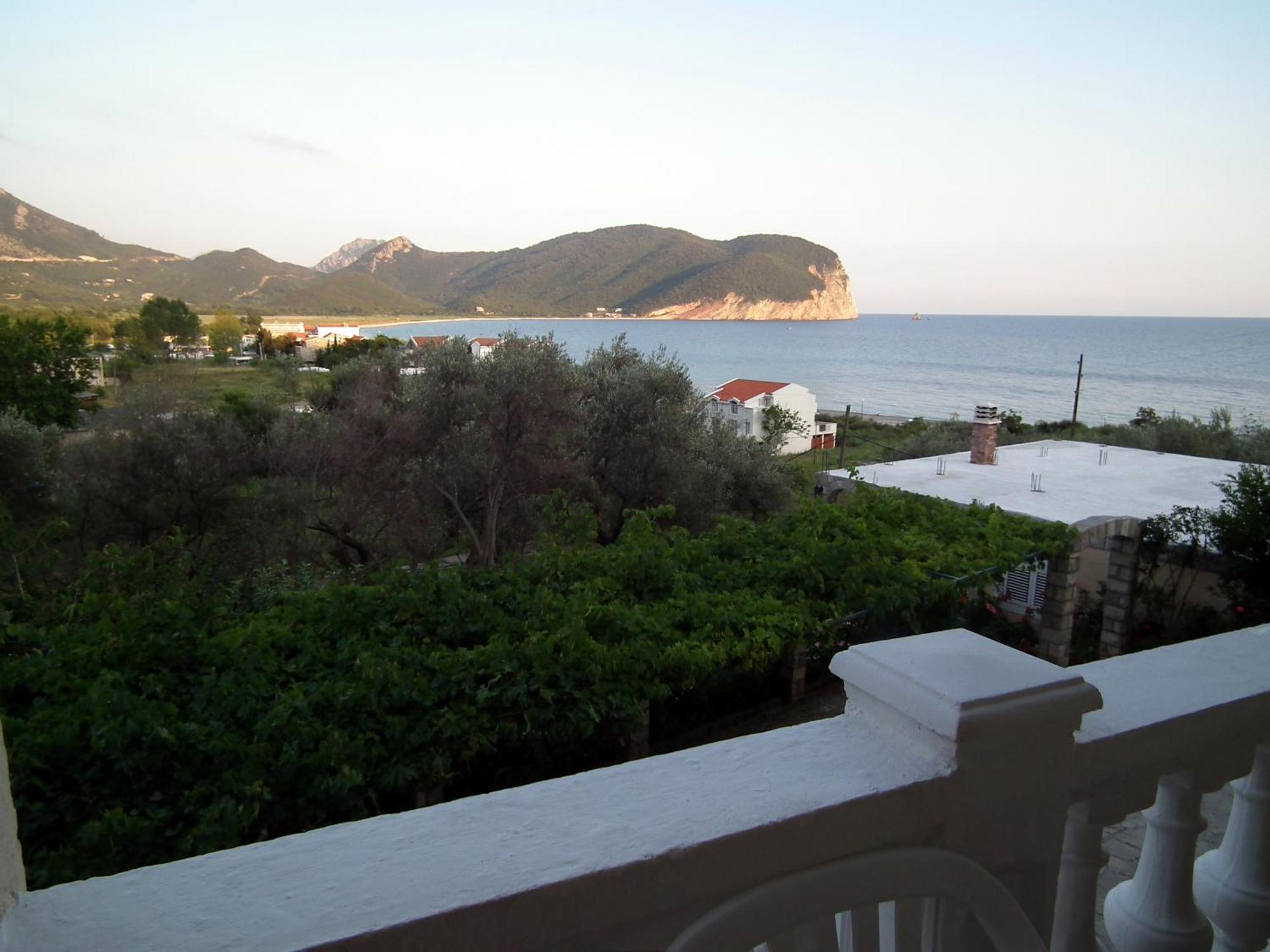 Castellamare Residence Petrovac Exterior foto